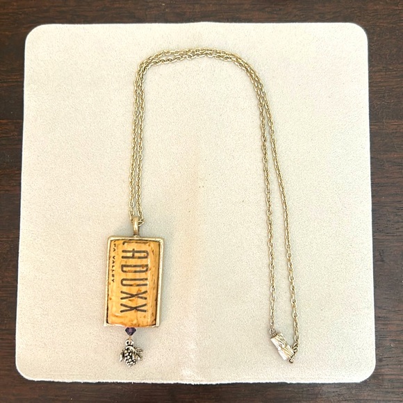 Wine Cork Necklace Vintage Swarovski NWT - Picture 6 of 10